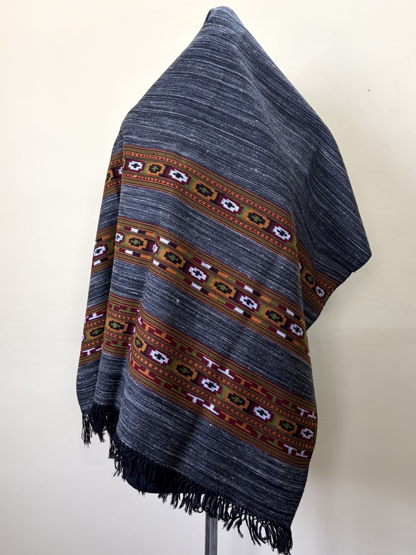 3 Patti Pure Wool Kullu Typical Shawl - Yak Wool